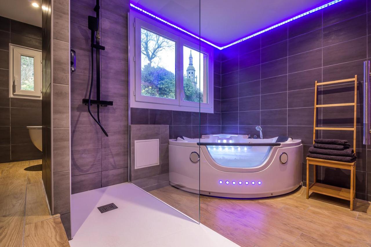Escapade En Bord De Mer Avec Sauna Et Spa Prives บินิค ภายนอก รูปภาพ